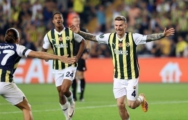 Fenerbahçe'de Corendon Alanyaspor Maçı Öncesi Kadro Açıklandı!