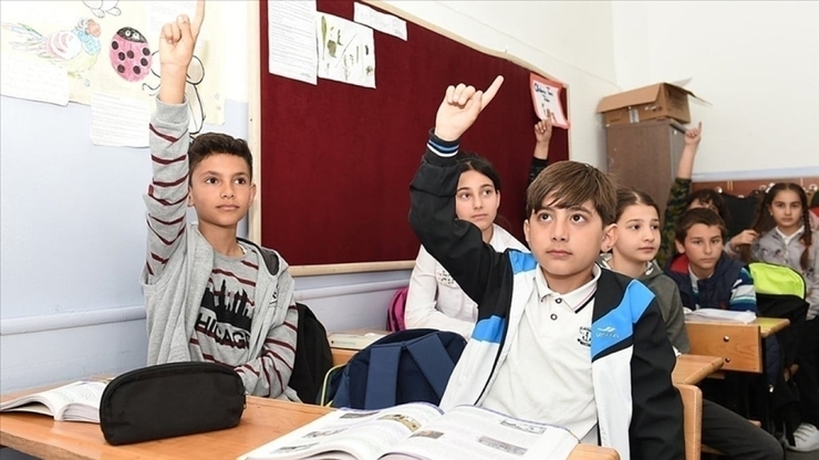 Meb'den İlkokullarda Yeni Düzenleme! Anasınıfı Açılacak...