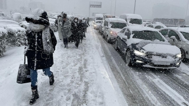 Pazar Günü İstanbul'da Kar Yağışı Bekleniyor: İşte Detaylar