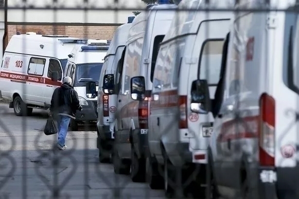 Rusya'da Virüs Alarmı! Ambulanslar Arka Arkaya Sıralandı...