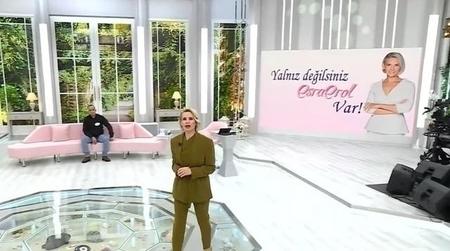 Esra Erol Şaşkın! Gülizar Hanım'ın Stüdyoda Açtığı Ateşli Aşk Savaşı