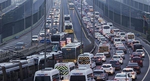 İstanbul'da Trafiğe Çıkan Para Ödeyecek, Eminönü Ve Karaköyde Başlıyor!