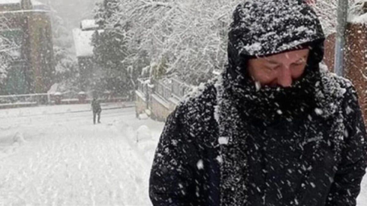 İstanbul'da Soğuk Hava ve Kar Yağışı Bekleniyor: İstanbul'a Sibirya kökenli...
