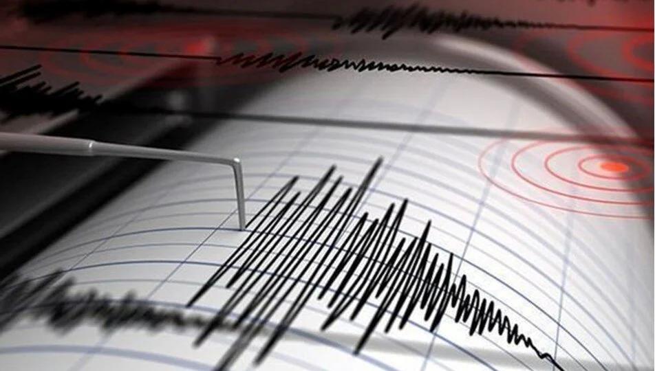 Alanya'da meydana gelen 3.5 büyüklüğündeki deprem AFAD tarafından duyuruldu...