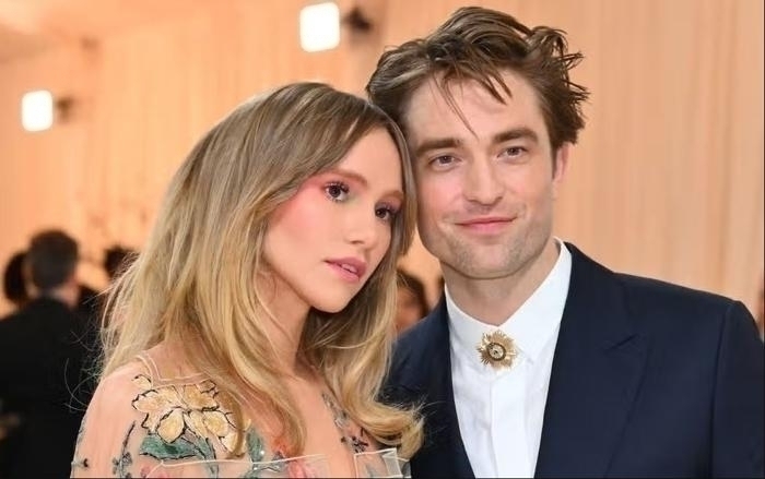 Robert Pattinson, Suki Waterhouse İle Baba Oldu