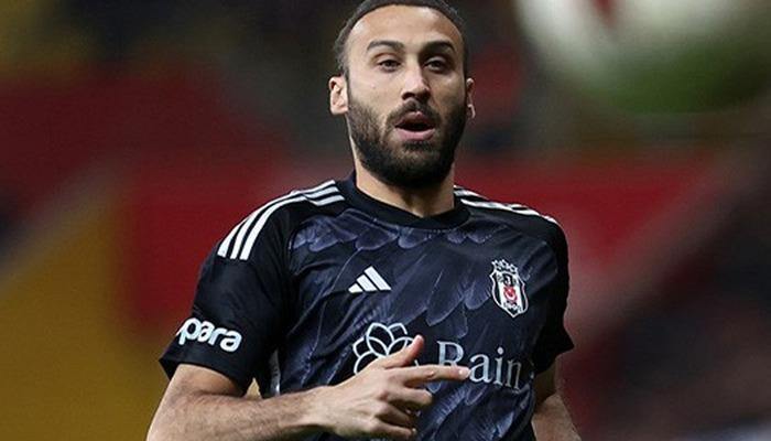 Cenk Tosun Beşiktaş'tan Ayrılıyor: Maaş Konusunda Anlaşma Sağlanamadı