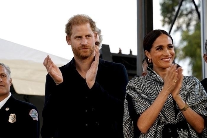 Meghan Markle, Sahneye Çıkan Kadını Engelledi