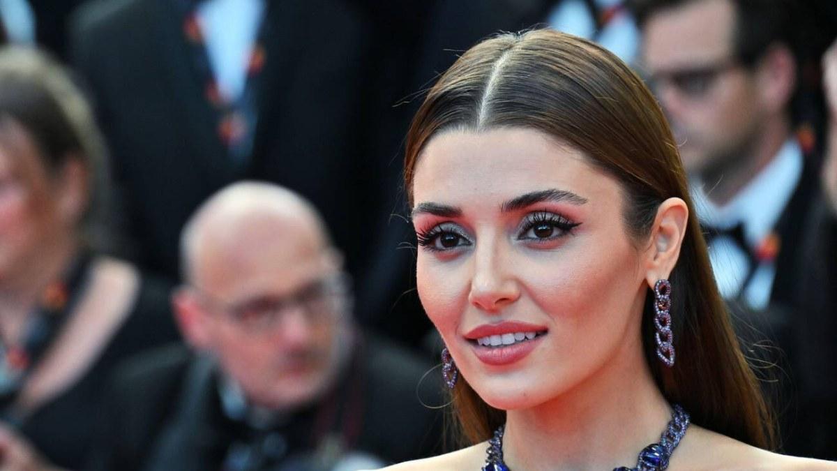 Hande Erçel, Cannes Film Festivali'nde Kırmızı Halıda!