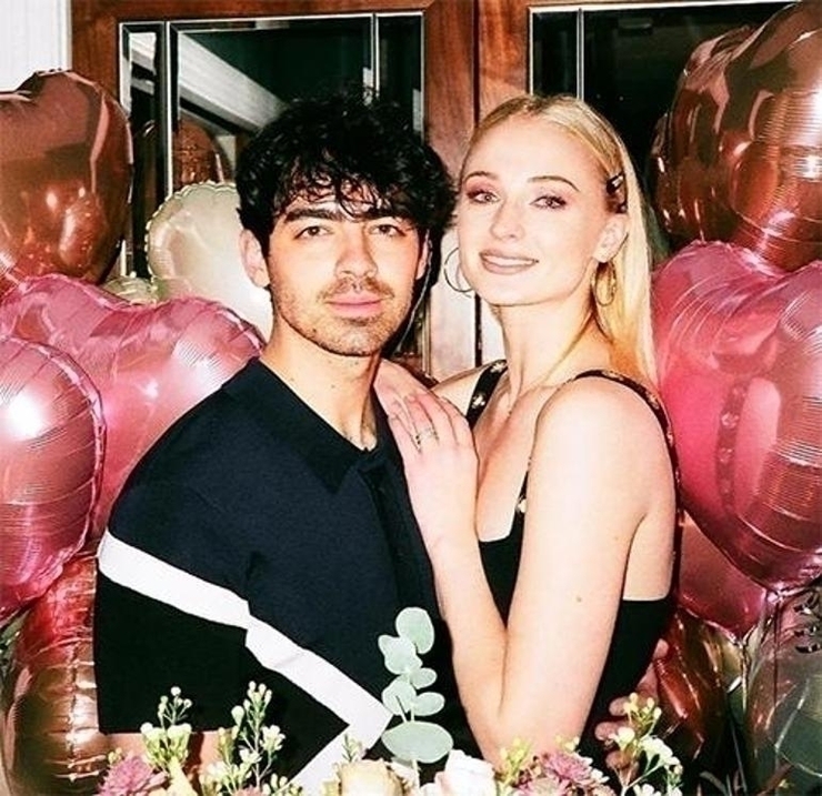 Sophie Turner Ve Joe Jonas'un Dört Yıllık Evliliği Son Buldu, Yeni Aşklar Yolunda