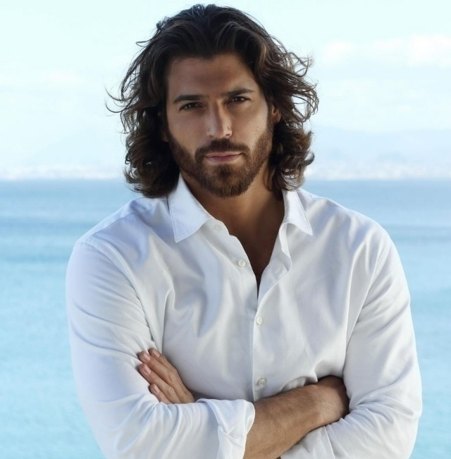 Can Yaman, 11 Milyon Takipçili Instagram Hesabını Kapattı