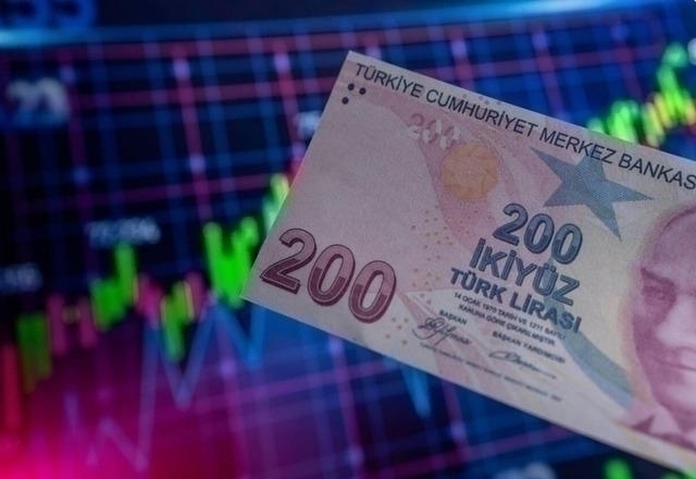 Türkiye'nin Kredi Notu Ve Dolar/Tl Kuru İçin 2024 İyimser, 2025 Zor Geçecek!