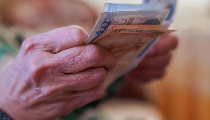 Emekli maaşlarına etki edecek enflasyon verileri açıklandı. Emeklilerin zam...