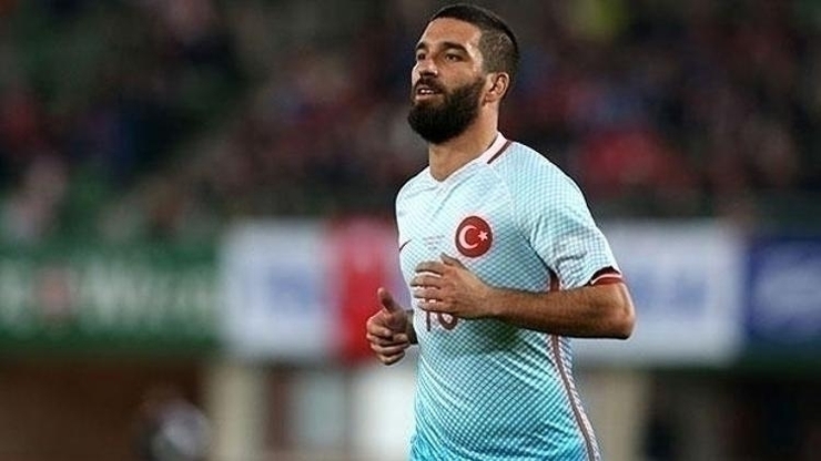 Arda Güler İle Hakan Çalhanoğlu'na Milli Takımdan Destek! Burak Yılmaz'dan Konuya Önemli Not