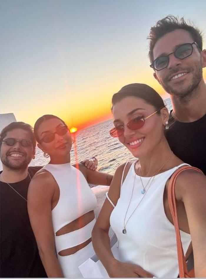 Hande Erçel Mikonos'ta tatil yapıyor, Instagram'da mutluluğunu takipçileriyle paylaştı