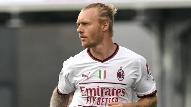 Galatasaray, Milan'dan Ayrılan Simon Kjaer'i Transfer Etmeye Hazırlanıyor!