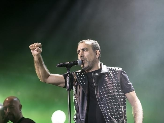 Haluk Levent Konserde Hasta Oldu, Hastaneye Kaldırıldı!