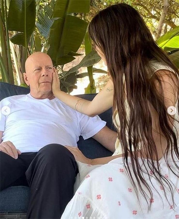 "Bruce Willis'in Demans Mücadelesi ve Kızı Rumer'den Umut Dolu Mesaj"