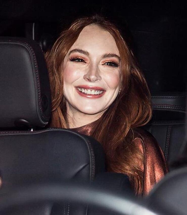 Lindsay Lohan Skandallarla Dolu Geçmişini Geride Bırakarak Yeni Bir Hayata Adım Attı