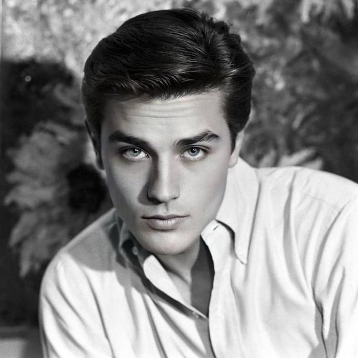 Ünlü Fransız Aktör Alain Delon'un Gerçek İsmi Alain Fabien Maurice Marcel Delon Olarak Açıklandı