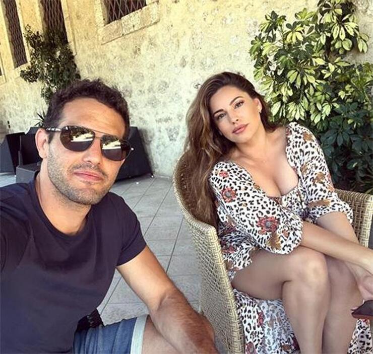 Kelly Brook Şöhretin Zirvesinden Sakin Bir Hayata Geçiş Yapıyor, Modellik ve Oyunculuğu Bıraktı