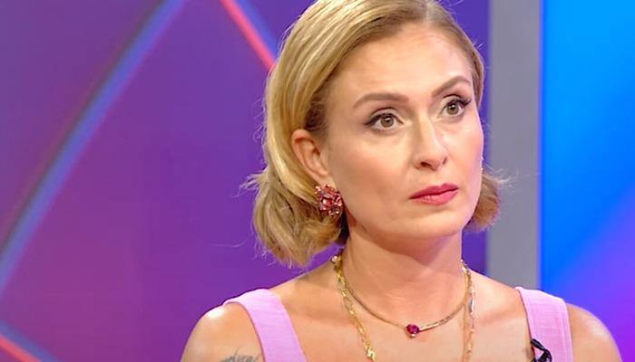 Ceyda Düvenci, boşanmanın ardından 1.5 ayda 6 kilo vererek fit görüntüsünü paylaştı!