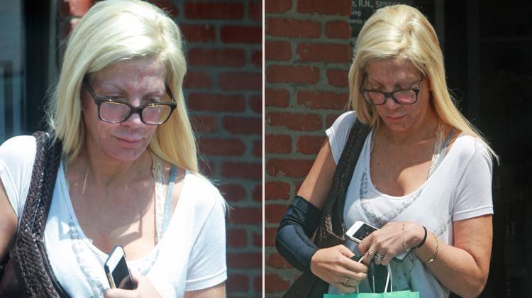 Milyarder Babadan Miras Bekleyen Tori Spelling Çocukları İçin Özel Pozlarını Satmayı Planlıyor