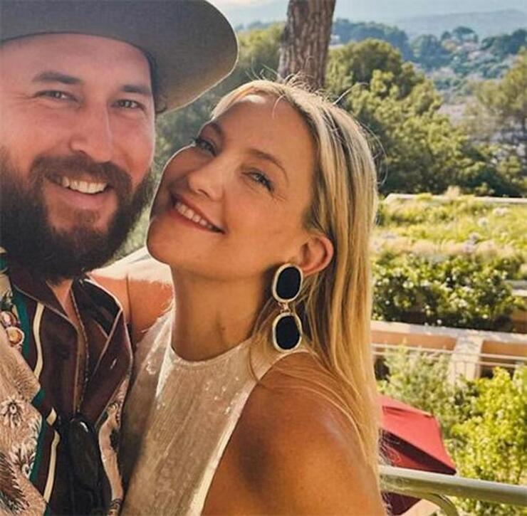 "Kate Hudson Gelin Düşleriyle Akşam Yemeğine Katıldı, Evlilik Hazırlıkları Başladı!"