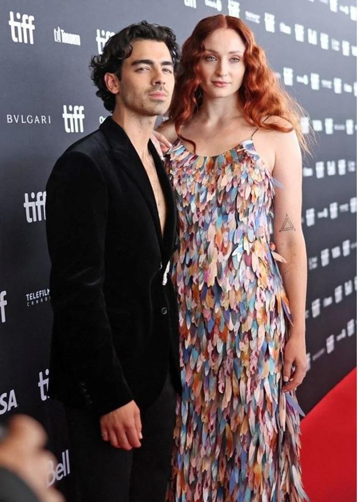 Sophie Turner ve Joe Jonas evliliklerini dostane bir şekilde sonlandırdı, boşandılar