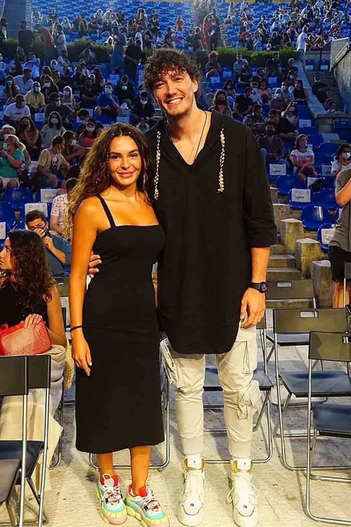 Ebru Şahin Osman, eşi Cedi Osman'ın kariyeri için yeni ev arayışında!