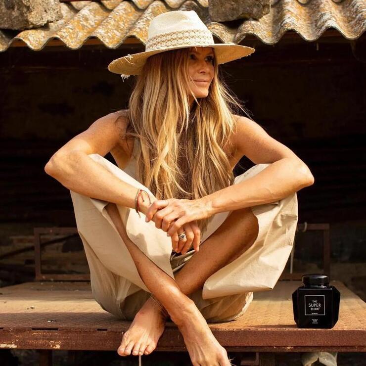 Ünlü model Elle Macpherson, göğüs kanseriyle mücadelesini ve alternatif tedavi sürecini anlattı