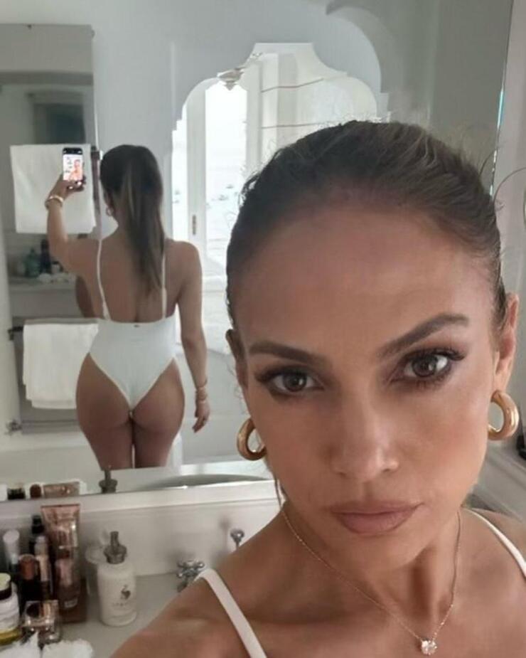 "Kız Kızal Alışverişte Jennifer Lopez'in Neşesi Yeniden Canlandı!"