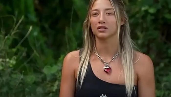 Aleyna Kalaycıoğlu'ndan aşk pozu! Çeşme'de Doğukan Güngör ile gündeme geldi