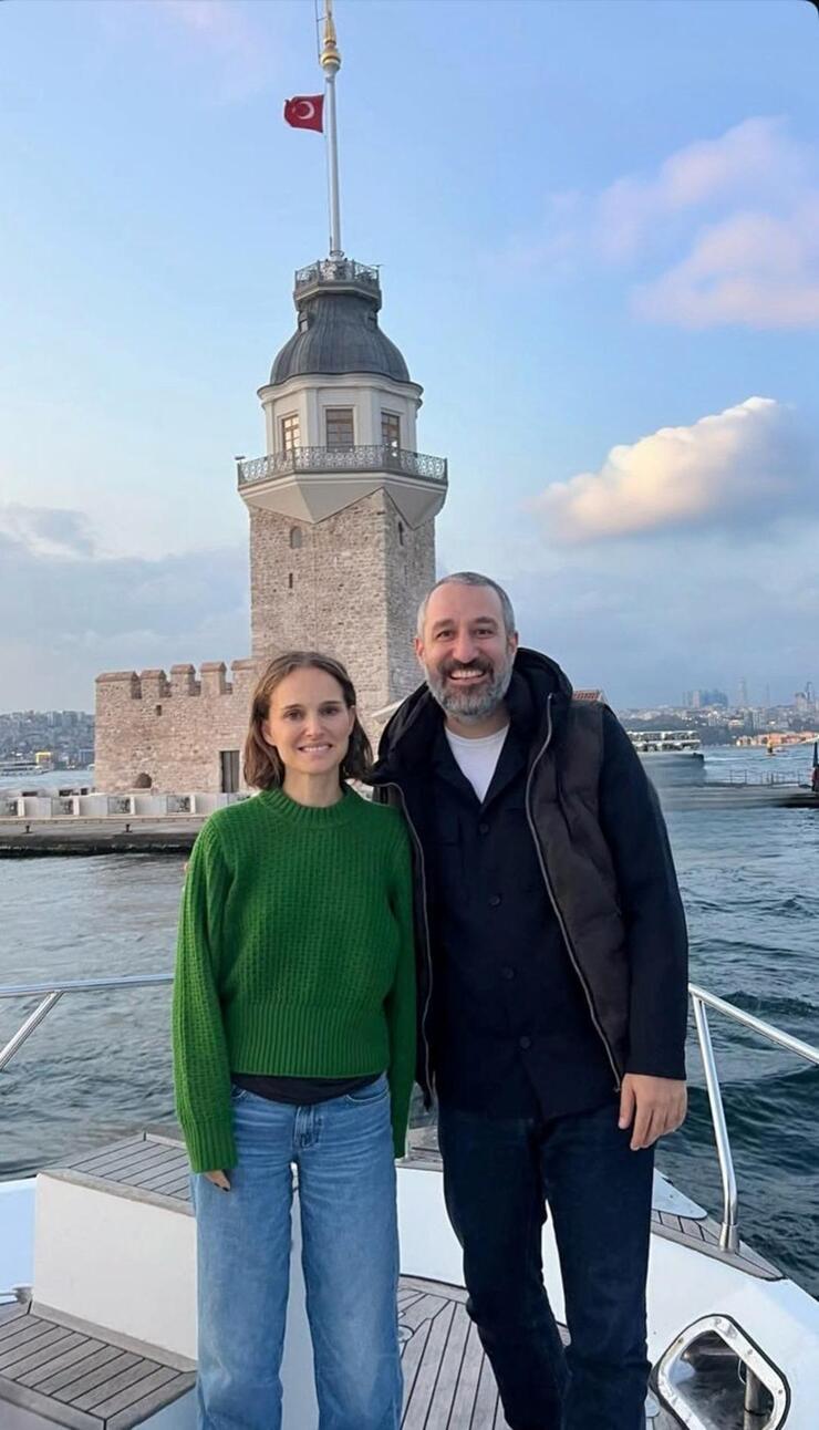 Ünlü Oscar’lı oyuncu Natalie Portman İstanbul’a geldi! Bakın nereyi ziyaret etti…