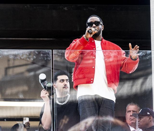 Diddy'ye Seks Ticareti ve Tecavüz Suçlaması! 120'den Fazla Mağdurun İfadesi Ortaya Çıktı