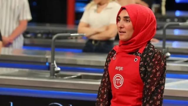 MasterChef Beyza, ünlü şarkıcı Demet Akalın'dan destek aldığını açıkladı!