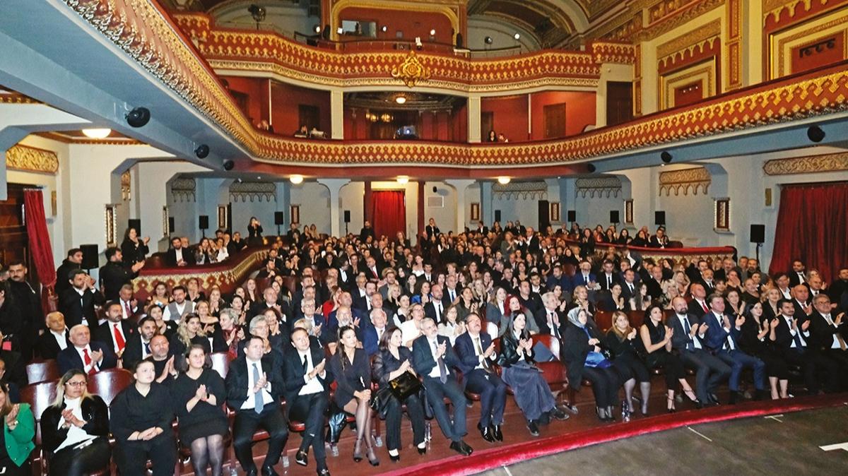 "Bir Cumhuriyet Şarkısı" Filminin Gala Gösterimi Resim Heykel Müzesi'nde Gerçekleşti