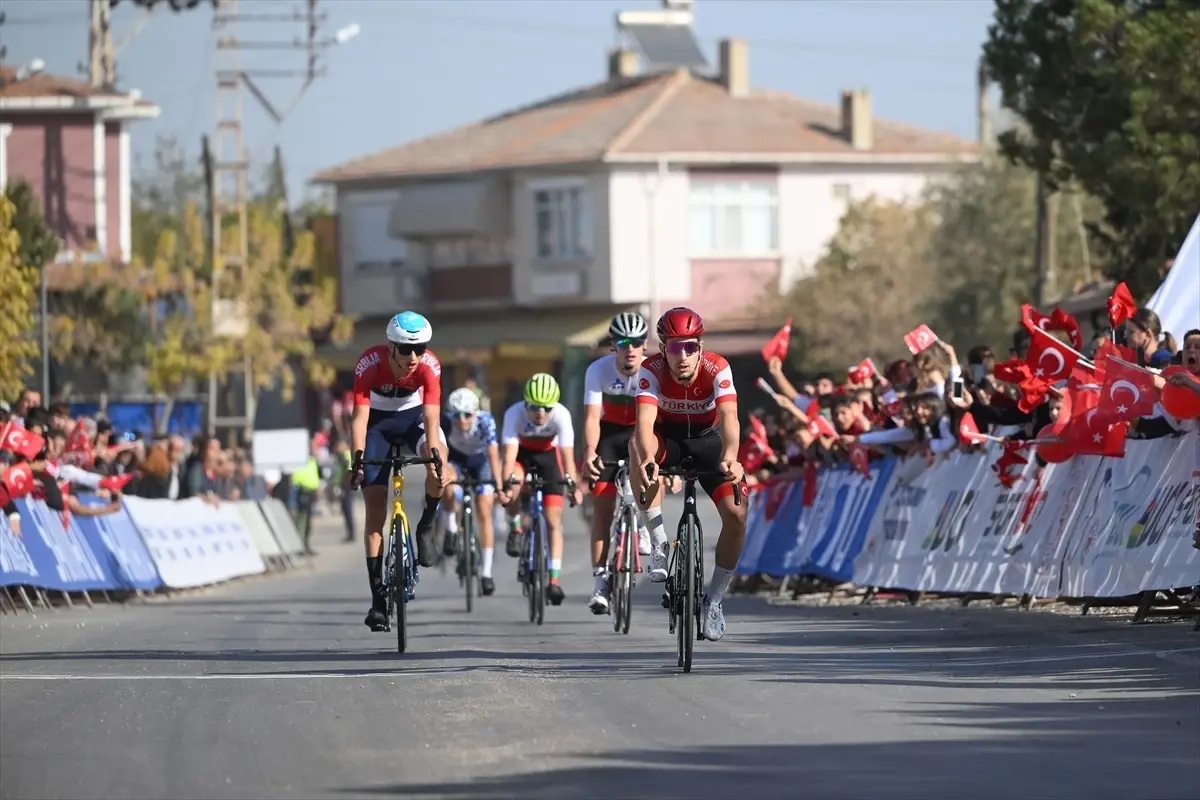 Edirne’de Balkan Yol Bisikleti Şampiyonası Tamamlandı, Türkiye 3 Altın Madalya Kazandı