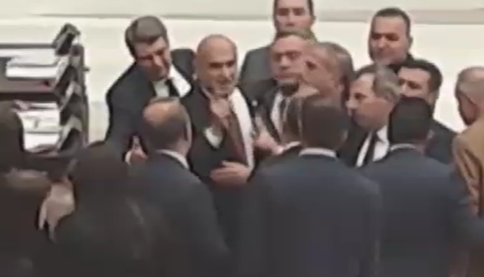 TBMM Genel Kurulu'nda İYİ Parti ve DEM Parti Arasında Gergin Tartışmalar Yaşandı