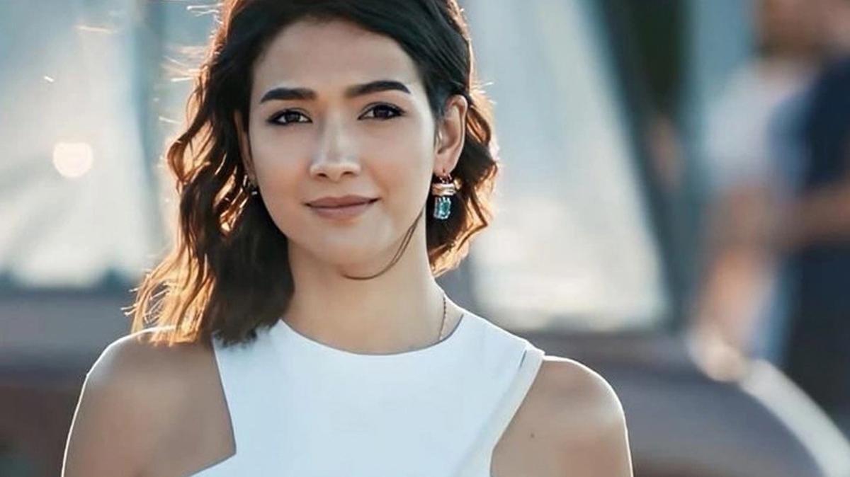 Aybüke Pusat, Medcezir, O Hayat Benim gibi projelerdeki başarısıyla dikkat çekiyor....