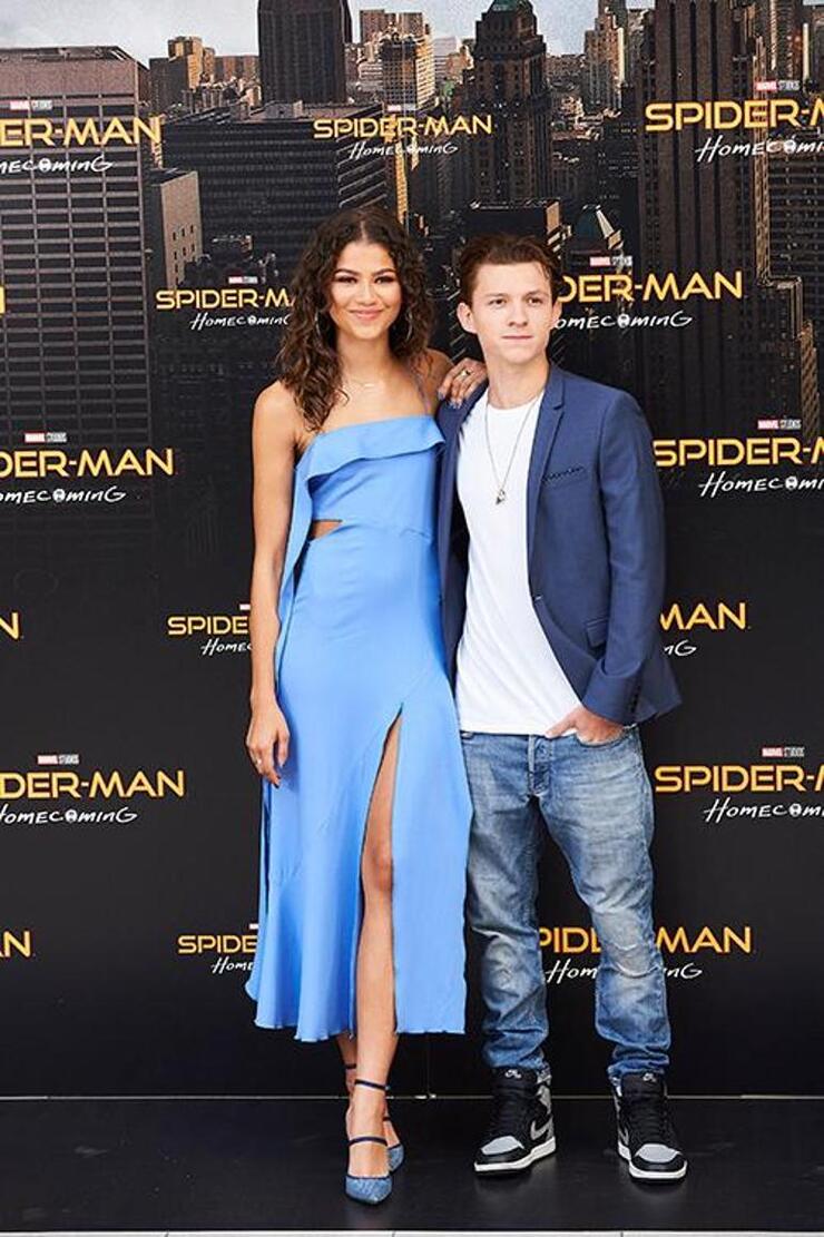 Zendaya ve Tom Holland'ın Aşk Hikayesi: İlk Öpücükten Gizli İlişkiye Uzanan Yolculuk