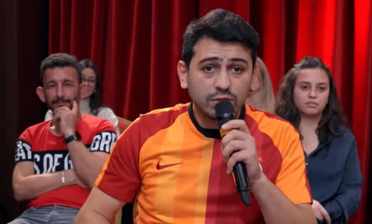 Hasan Can Kaya'nın programındaki komik itiraf: "İlk ilişkimde ertesi gün hapı içtim" açıklaması