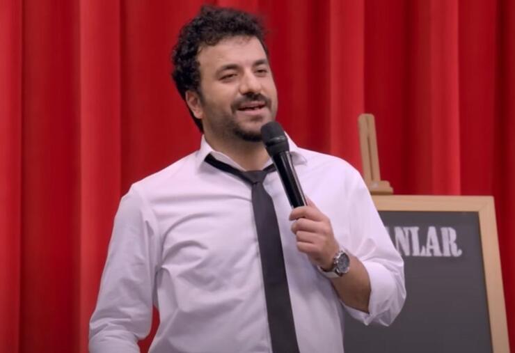 "Hasan Can Kaya, cinsel terapi eğitimini anlatan konukla Konuşanlar'da kahkaha dolu anlar yaşadı!"