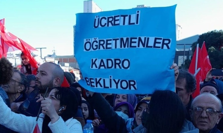 Ücretli Öğretmenlerin Düşük Maaşları ve Yetersiz Sigorta ile İlgili Tartışmalar Derinleşiyor