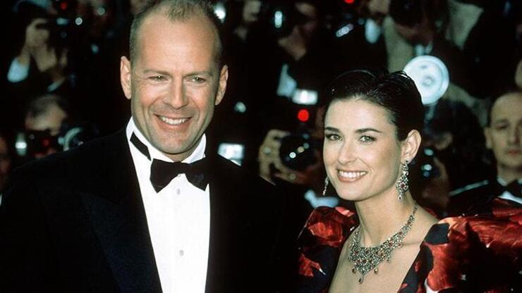 Demi Moore'un Ailesi Endişeli: Bruce Willis'in Demans Hastalığı İçin Eve Dön çağrısı