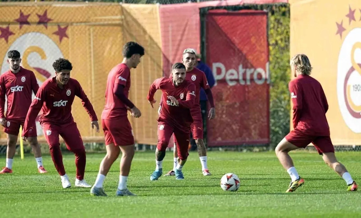 Galatasaray, Tottenham Maçı İçin Florya'da Antrenmanlarına Devam Ediyor