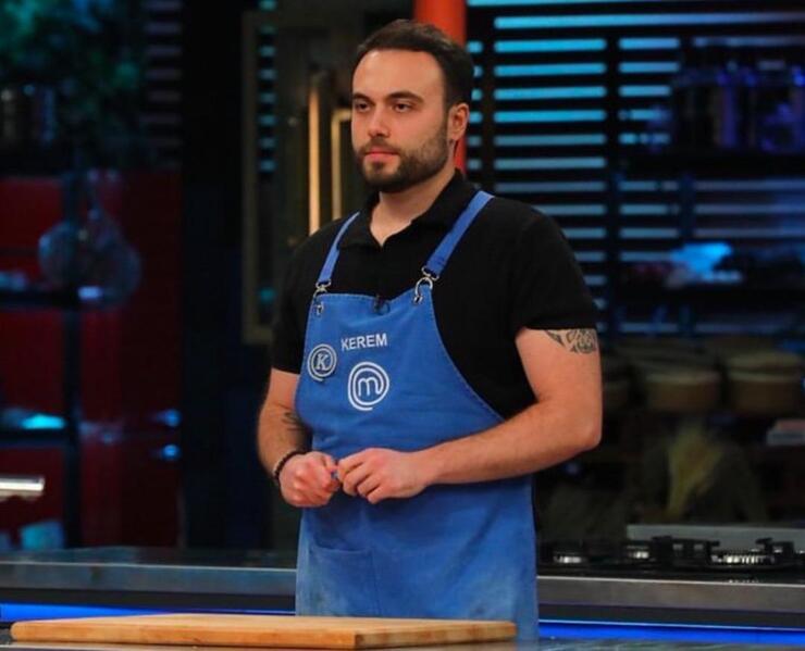 MasterChef'te İkinci Ceketi Giyen Kerem Sosyal Medyada Tartışmalara Yol Açtı