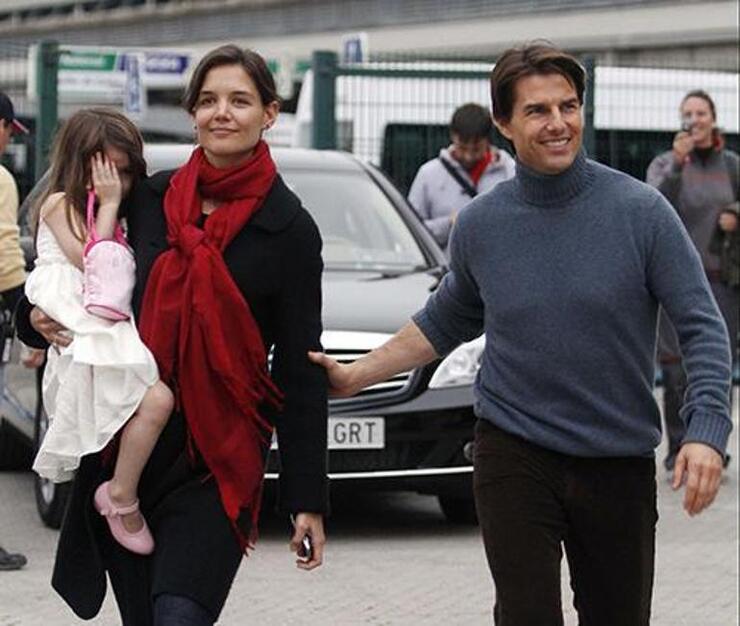 Bella Cruise’un Yüzü Ortaya Çıktı, Tom Cruise’un Teklifini Reddetti!