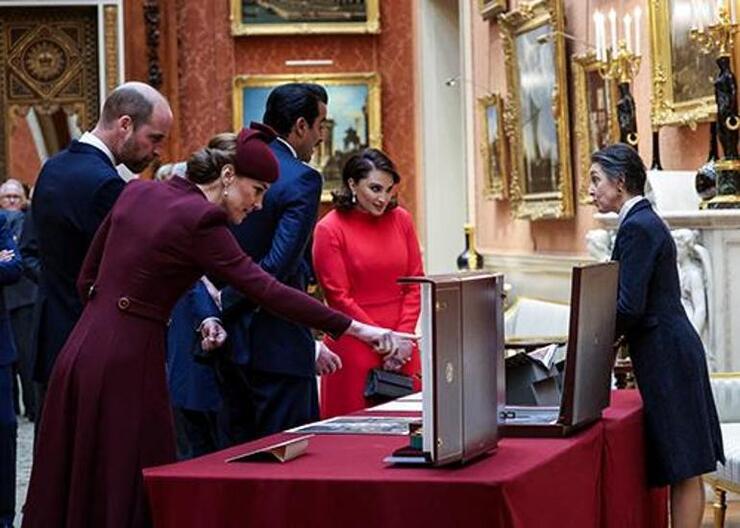 Kate Middleton, Londra'da Katar Emiri'ni karşılayarak tedavi sonrası ilk resmi görevini üstlendi