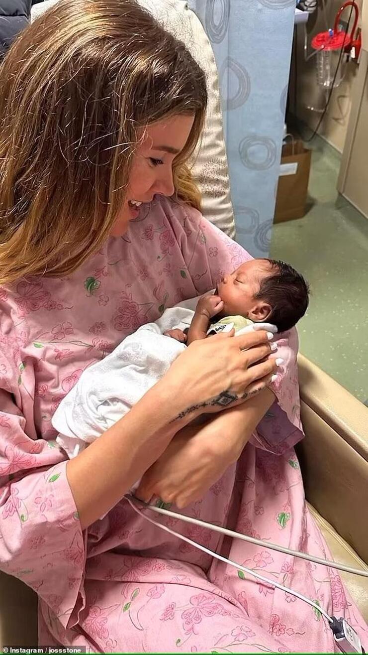 Joss Stone'dan Mutlu Haberler: İki Bebek ve Sürpriz Evlilik!