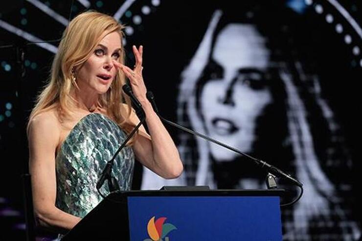 Nicole Kidman'ın Duygusal Anları: Ailesini Kaybetmenin Verdiği Acıyla Ödül Töreninde Gözyaşları döktü